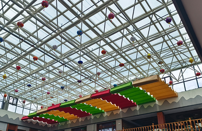 新疆吉木萨尔县吾桐里民宿酒店电动天幕帘